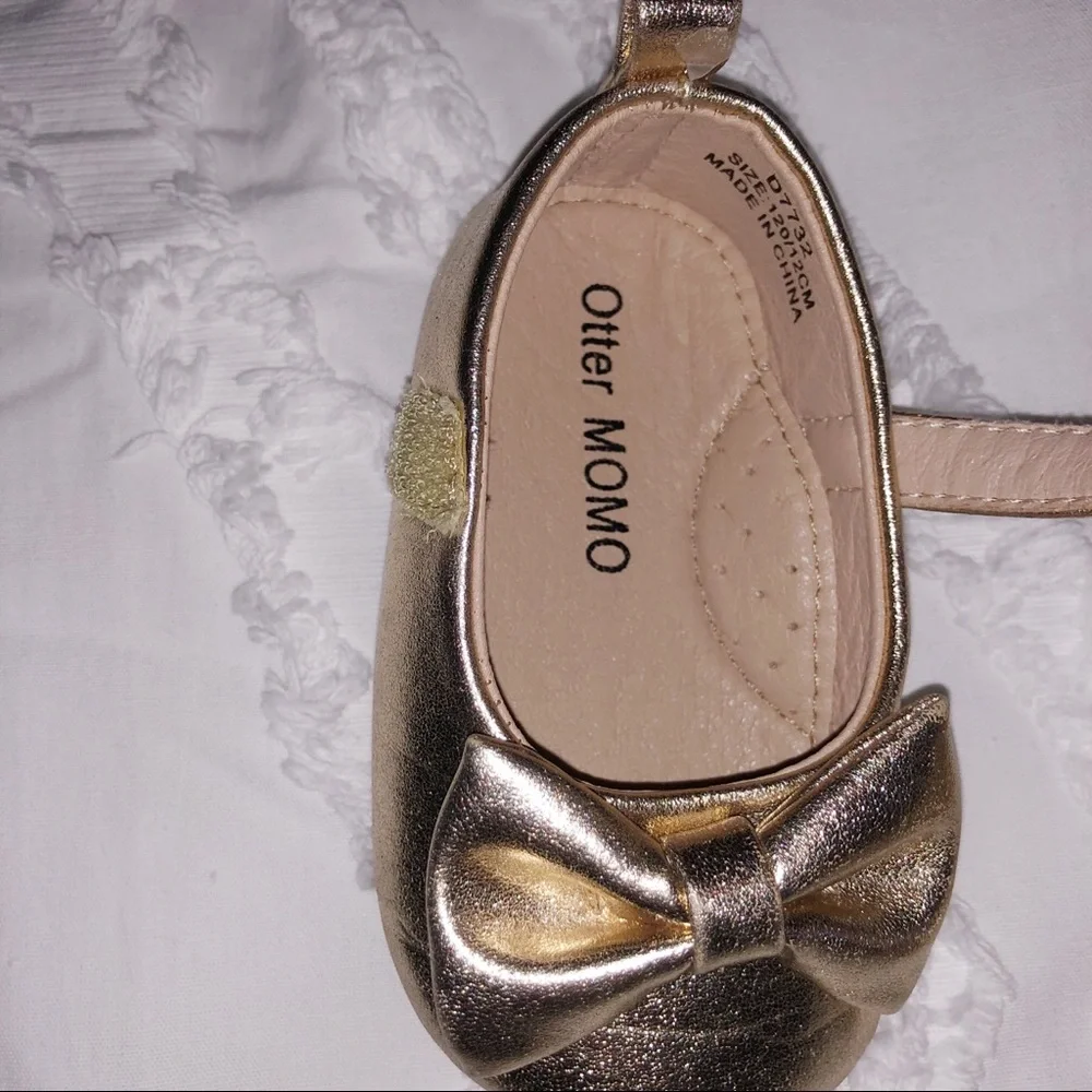 Baby Girls Soft Sole Leather Shoes T-Strap Mary Jane for Infant... SIZE 6-9m